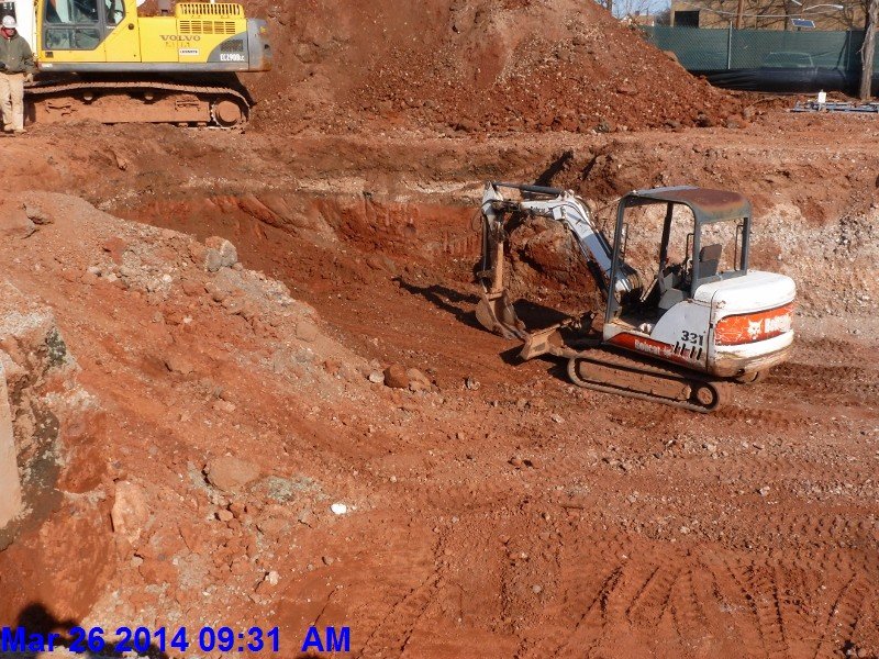 Excavating at H-5 Footing Facing North (800x600)